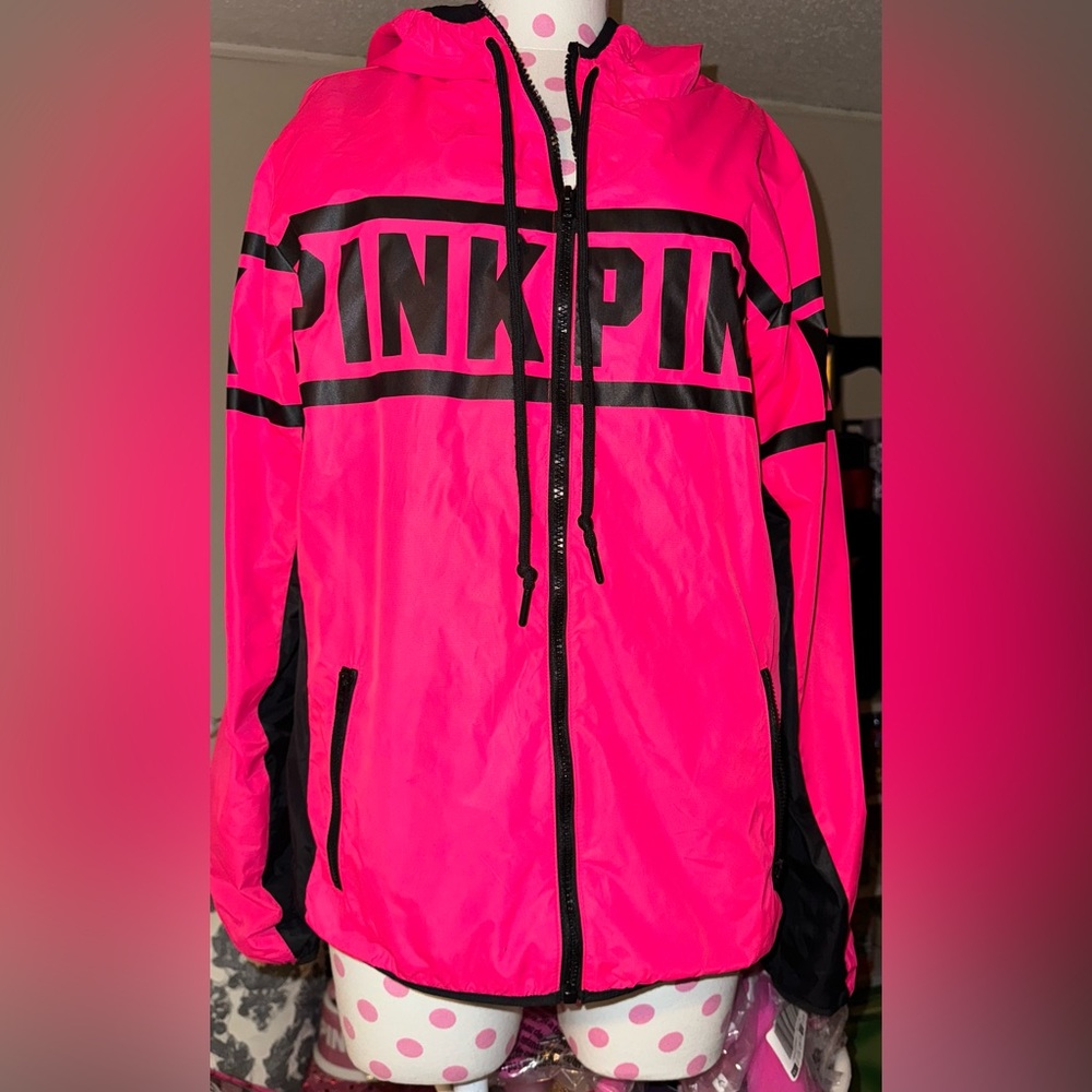 🩷VS PINK LIMITED EDITION ANORAK HOODIE🩷